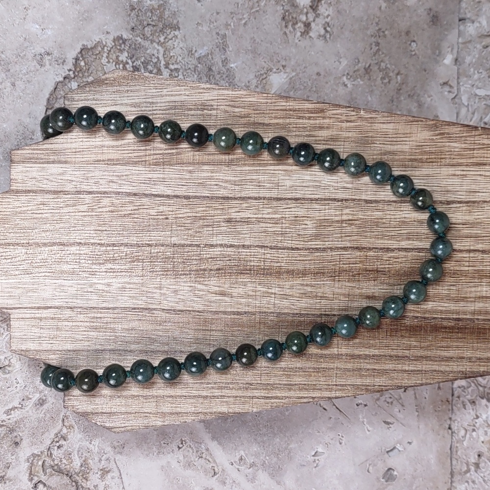 Vintage Jade-like Bead Necklace